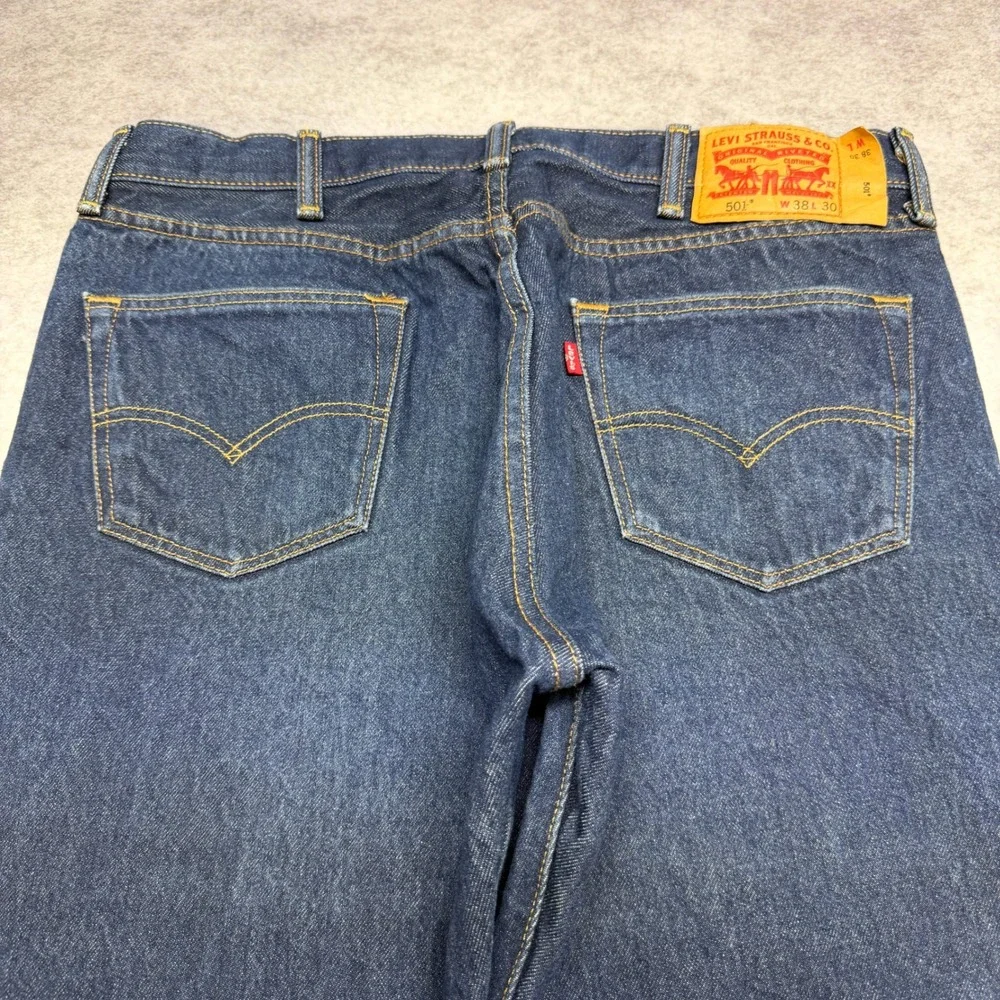 Levi's 501 Original Fit Jeans Mens 38x30 Dark Wash Blue Straight Leg Distressed - Picture 9 of 12